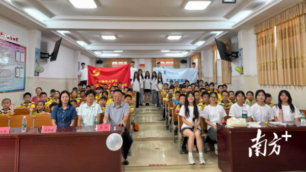 炒股配资开户代理 葵阳梅语支教记：在梅州五华校园播撒爱的种子